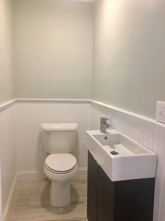 2 bed, 1 bath apartment for rent at 53 Marcella Unit 1, Roxbury — photo 4 of 6