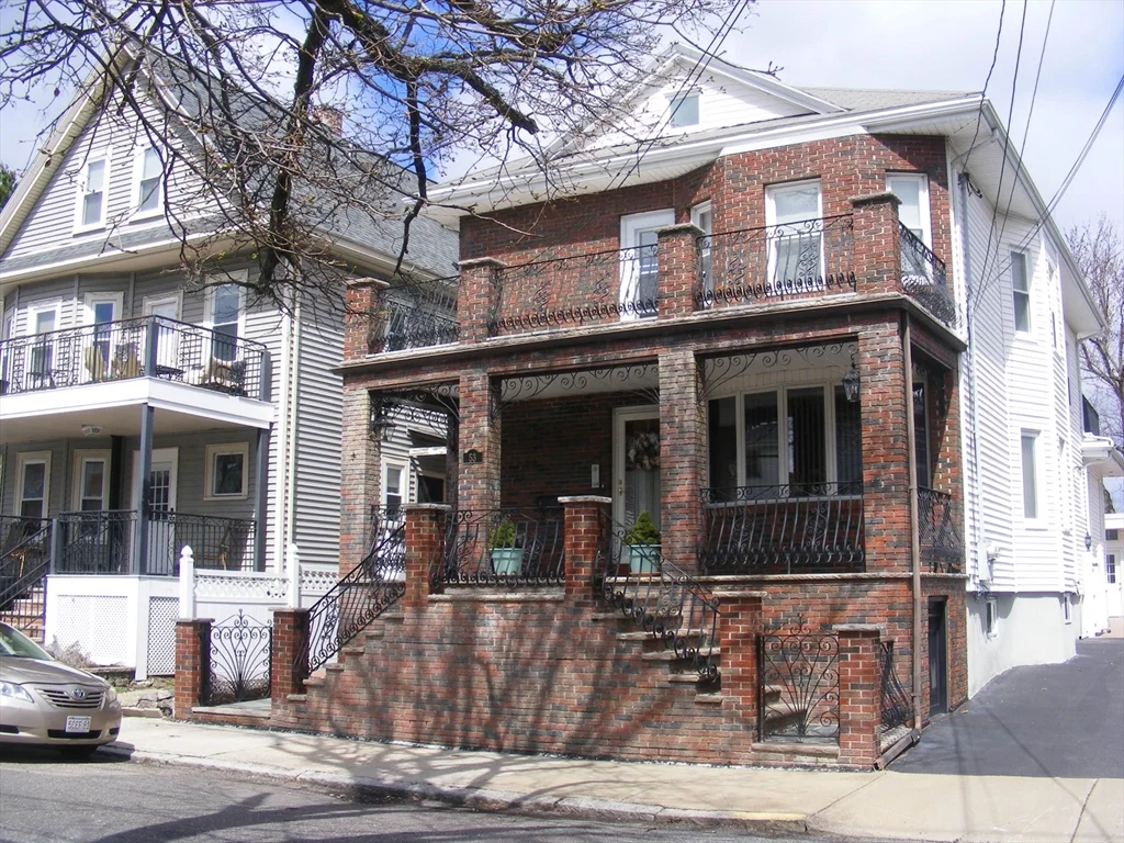 2 bed, 1 bath apartment for rent at 53 Marshall St Unit 2, Medford — photo 1 of 16