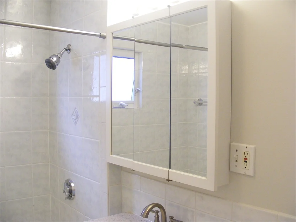 2 bed, 1 bath apartment for rent at 53 Marshall St Unit 2, Medford — photo 10 of 16