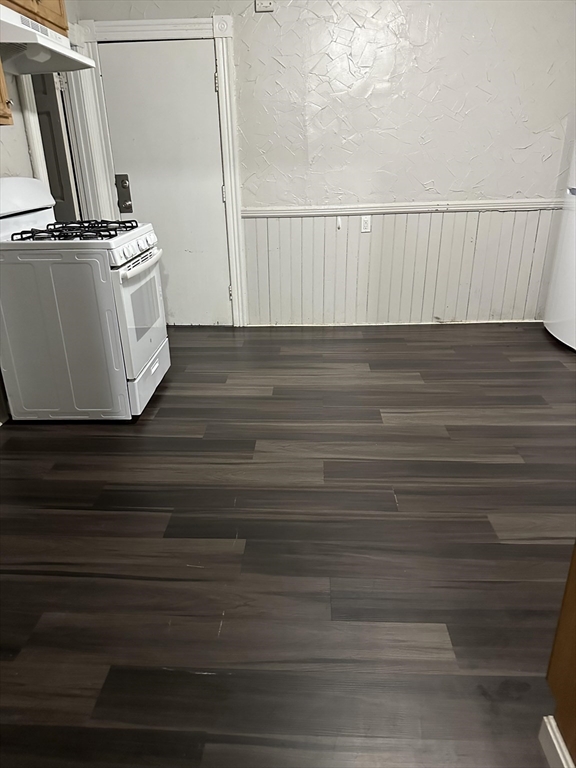 3 bed, 1 bath apartment for rent at 53 Mendon St Unit 2, Worcester — photo 7 of 8