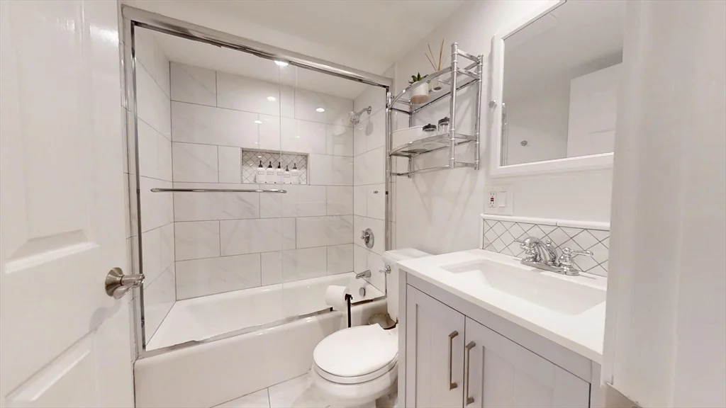 1 bed, 1 bath apartment for rent at 53 N Mead St Unit C3, Charlestown — photo 14 of 16