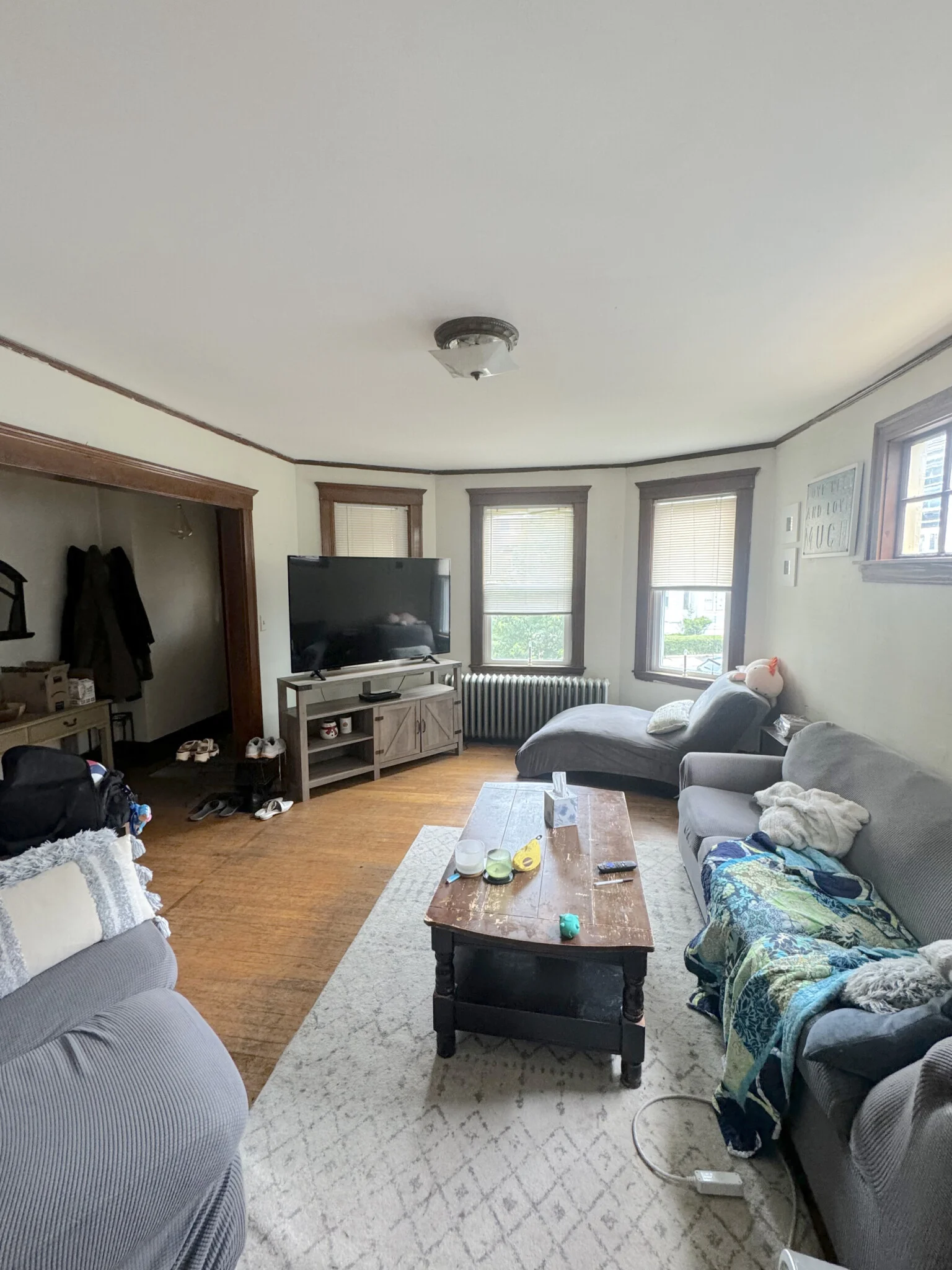 3 bed, 1 bath apartment for rent at 53 Nottinghill Rd Unit 2, Brighton