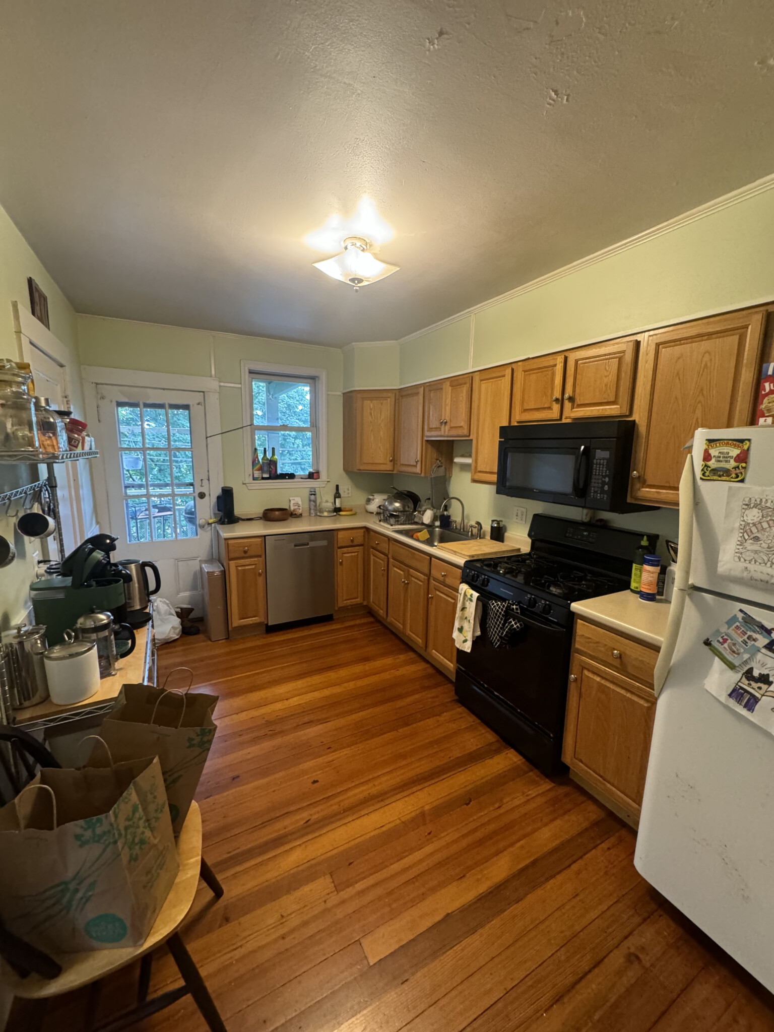 3 bed, 1 bath apartment for rent at 53 Nottinghill Unit 1, Brighton — photo 8 of 11