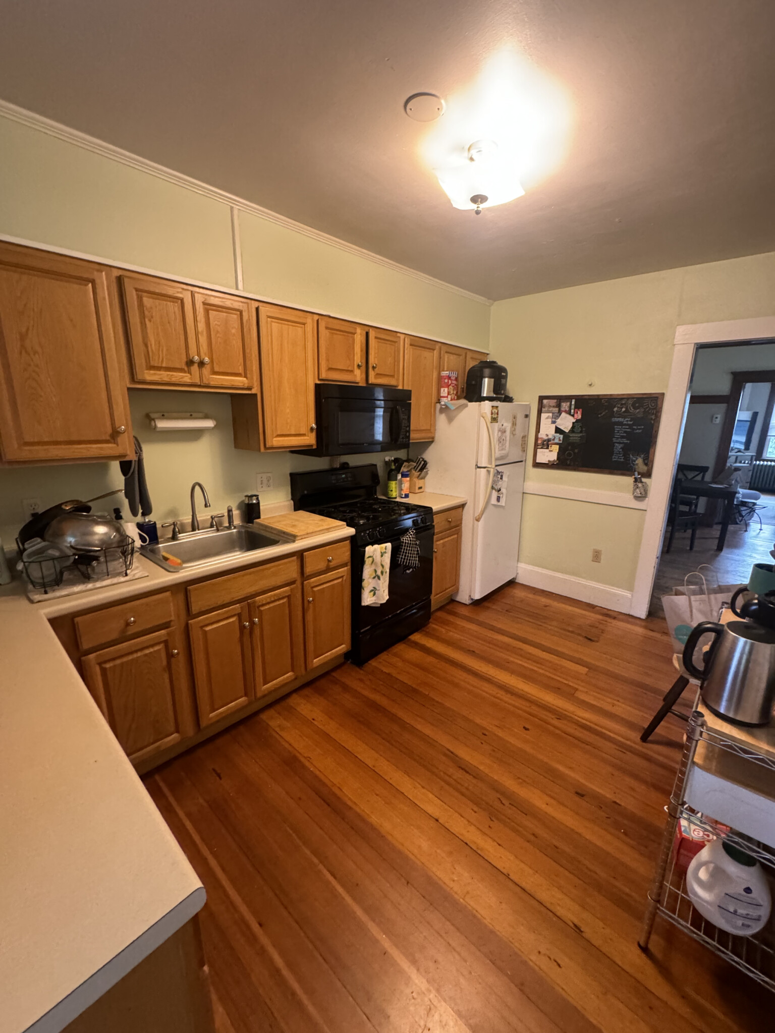 3 bed, 1 bath apartment for rent at 53 Nottinghill Unit 1, Brighton — photo 11 of 11