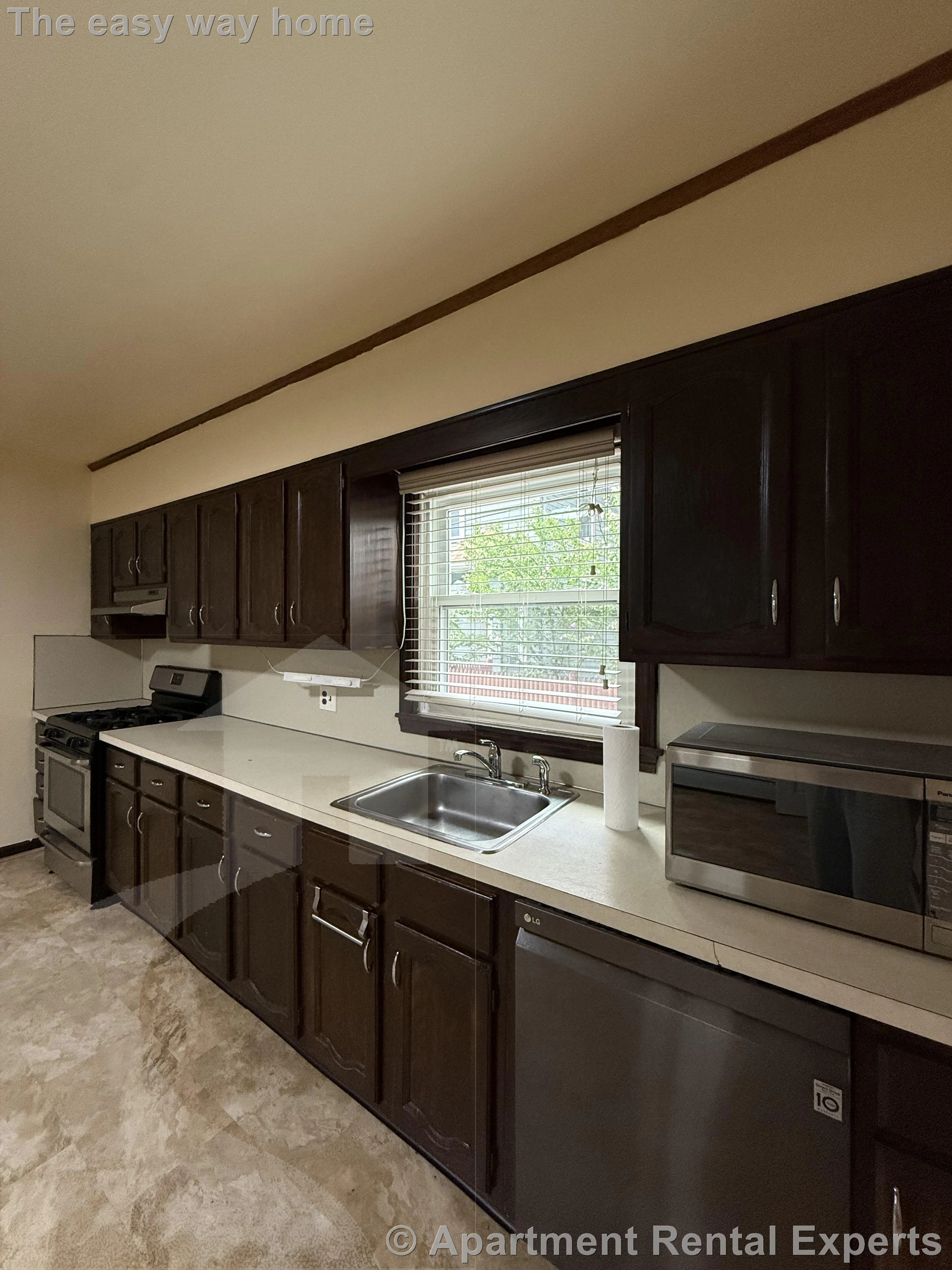 2 bed, 1 bath apartment for rent at 53 Oakland St Unit 1, Medford Square — photo 21 of 33