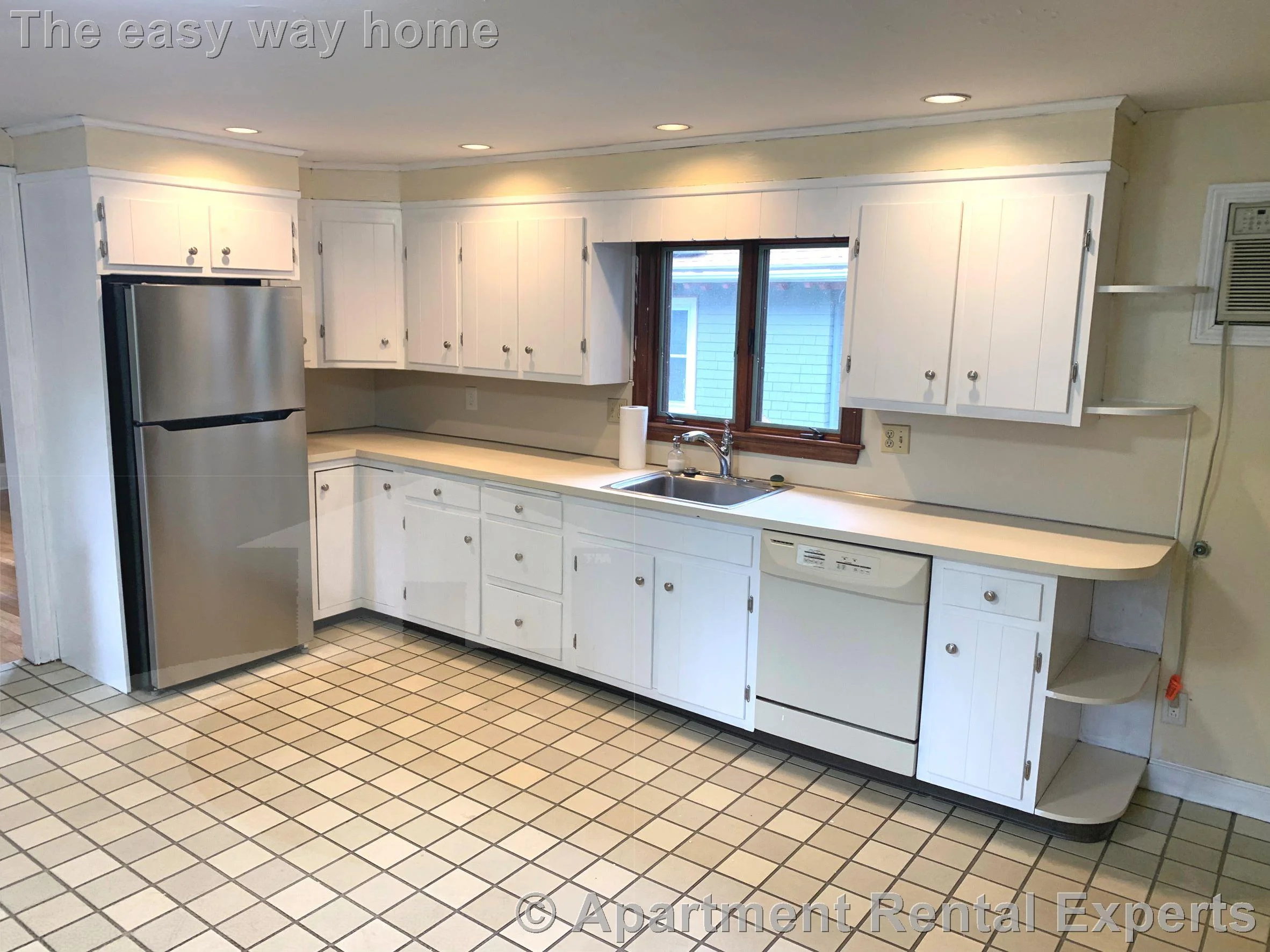 4 bed, 2 bath apartment for rent at 53 Oakland St Unit 2, Medford Square — photo 1 of 11