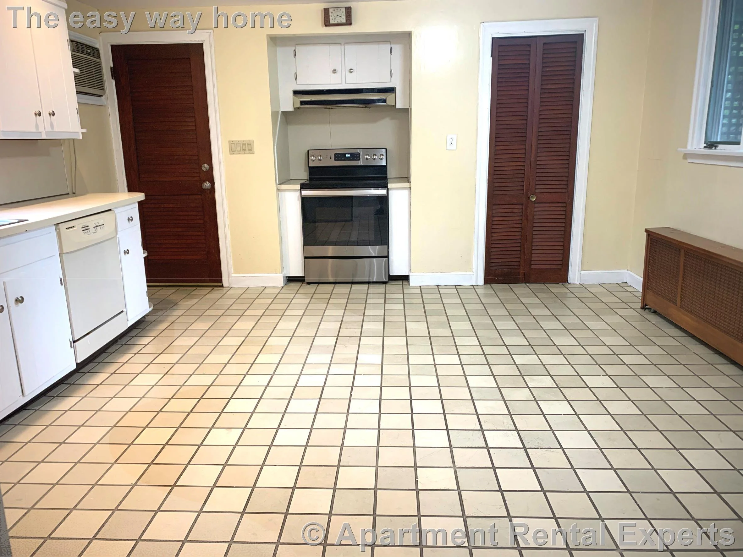 4 bed, 2 bath apartment for rent at 53 Oakland St Unit 2, Medford Square — photo 4 of 11