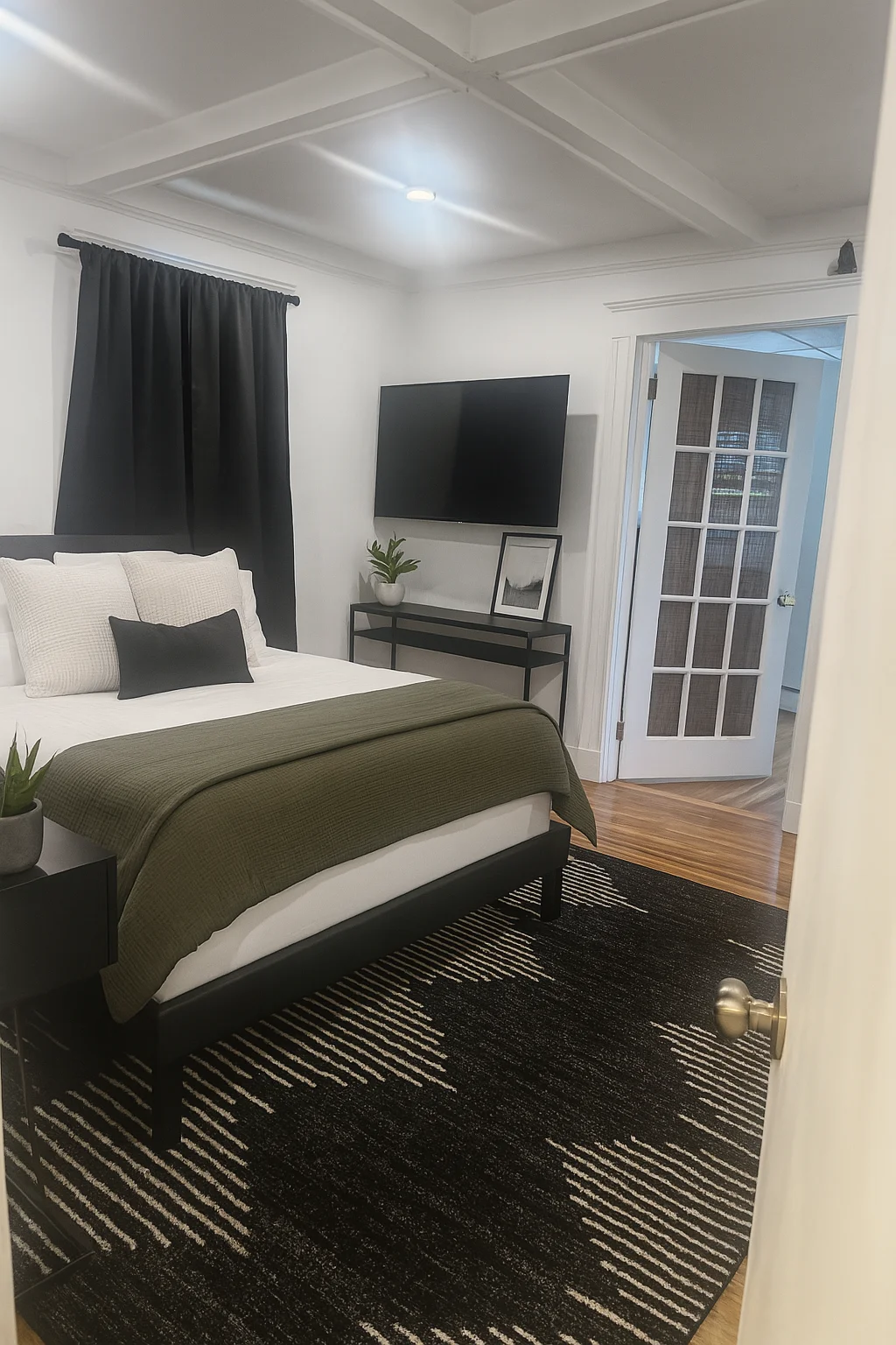 2 bed, 1 bath apartment for rent at 53 Olcott St Unit 2, Watertown — photo 13 of 14