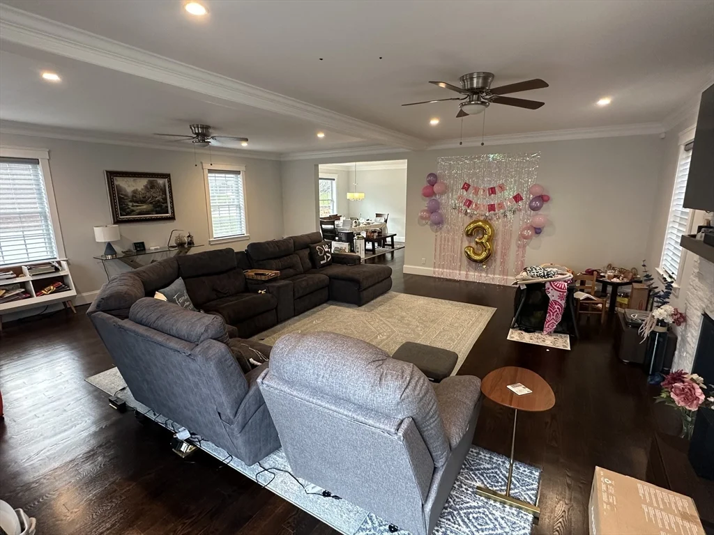 5 bed, 2 bath apartment for rent at 53 Old Mystic St, Arlington — photo 4 of 31