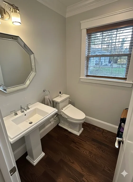 5 bed, 2 bath apartment for rent at 53 Old Mystic St, Arlington — photo 12 of 31