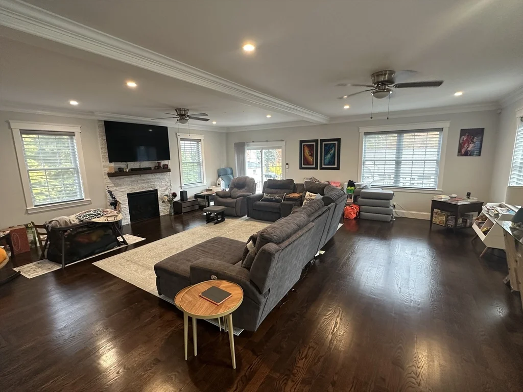 5 bed, 2 bath apartment for rent at 53 Old Mystic St, Arlington — photo 2 of 31