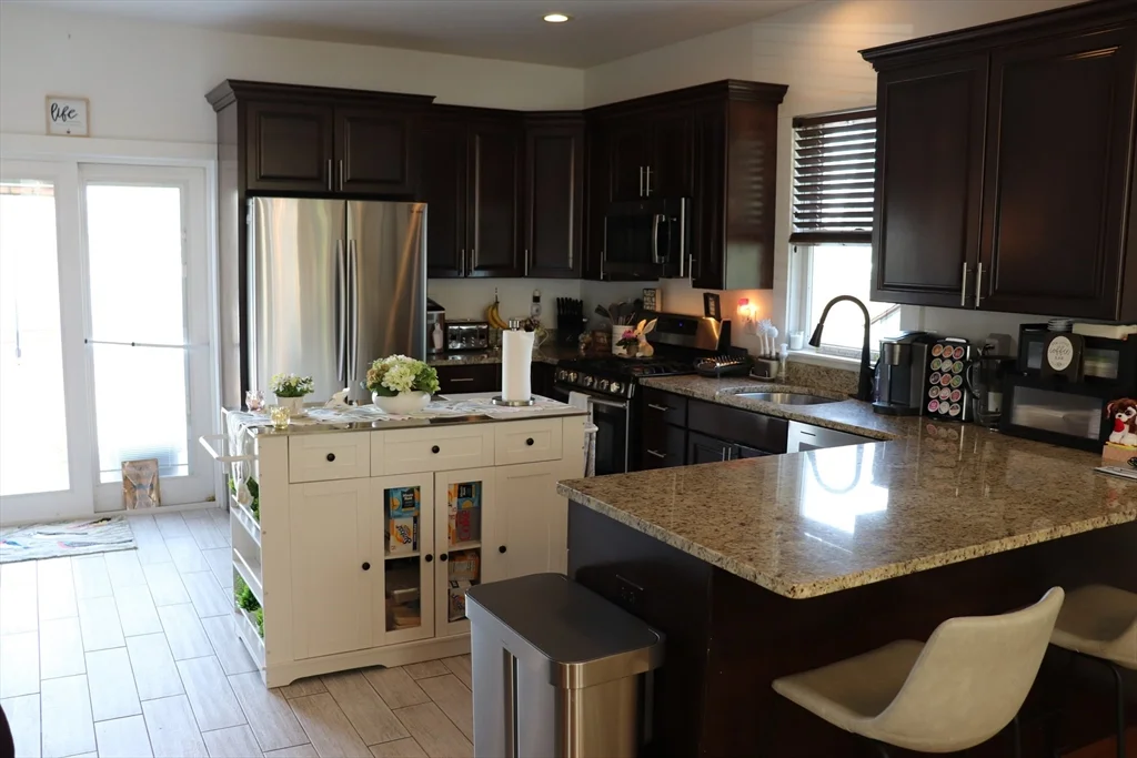 2 bed, 2 bath apartment for rent at 53 Orchard Unit 0, Dedham — photo 11 of 25