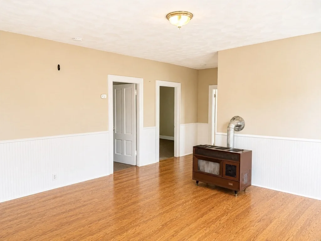 3 bed, 1 bath apartment for rent at 53 Oxford St Unit 3, Fall River — photo 17 of 19