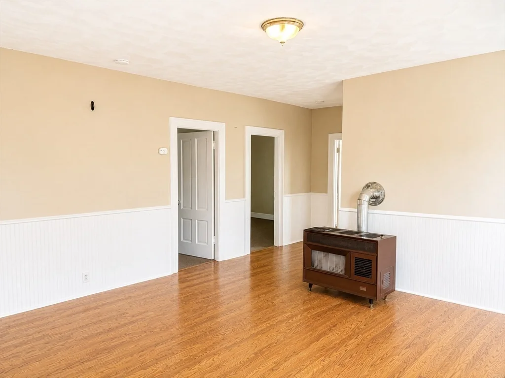 3 bed, 1 bath apartment for rent at 53 Oxford St Unit 3, Fall River — photo 14 of 19