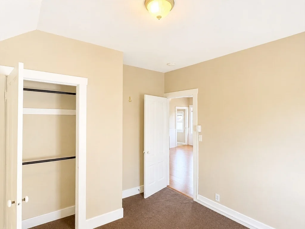 3 bed, 1 bath apartment for rent at 53 Oxford St Unit 3, Fall River — photo 10 of 19