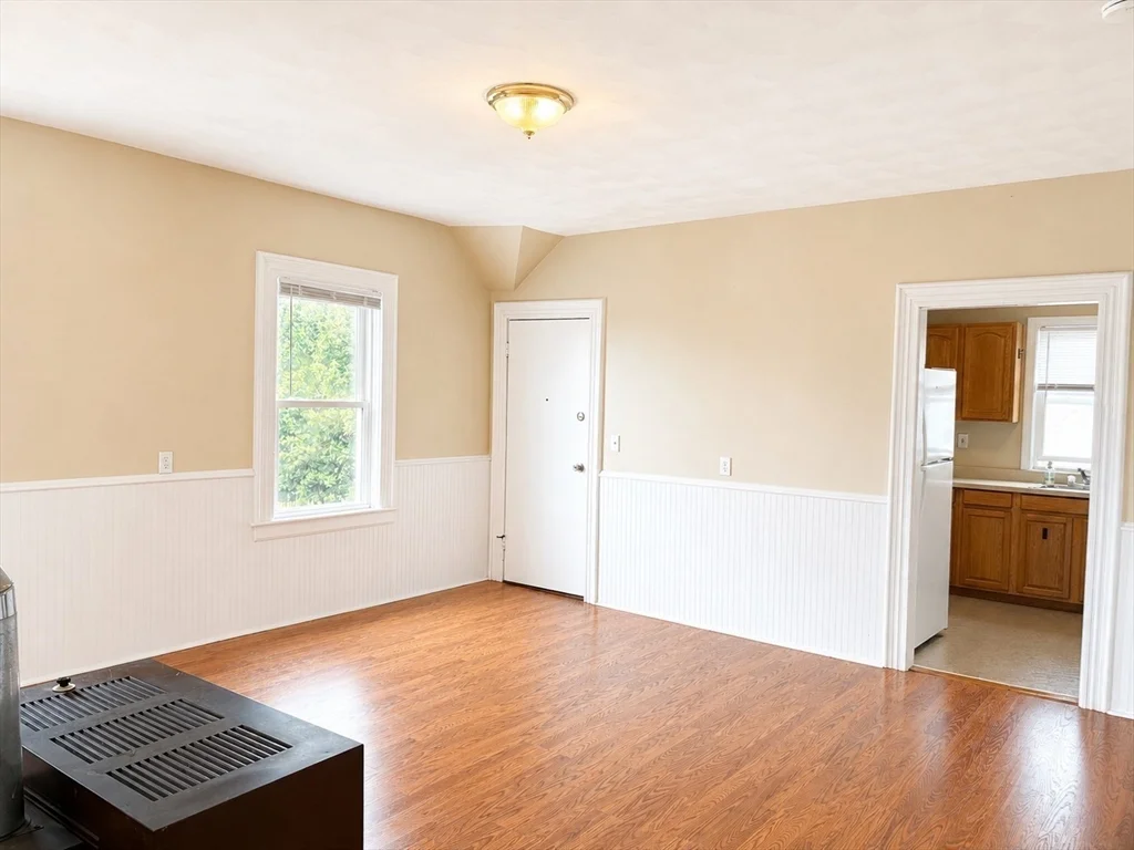 3 bed, 1 bath apartment for rent at 53 Oxford St Unit 3, Fall River — photo 16 of 19