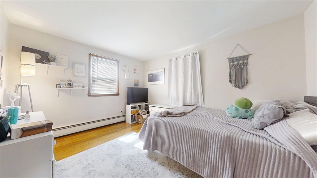 3 bed, 1 bath apartment for rent at 53 Quincy St Unit 53, Watertown — photo 7 of 11