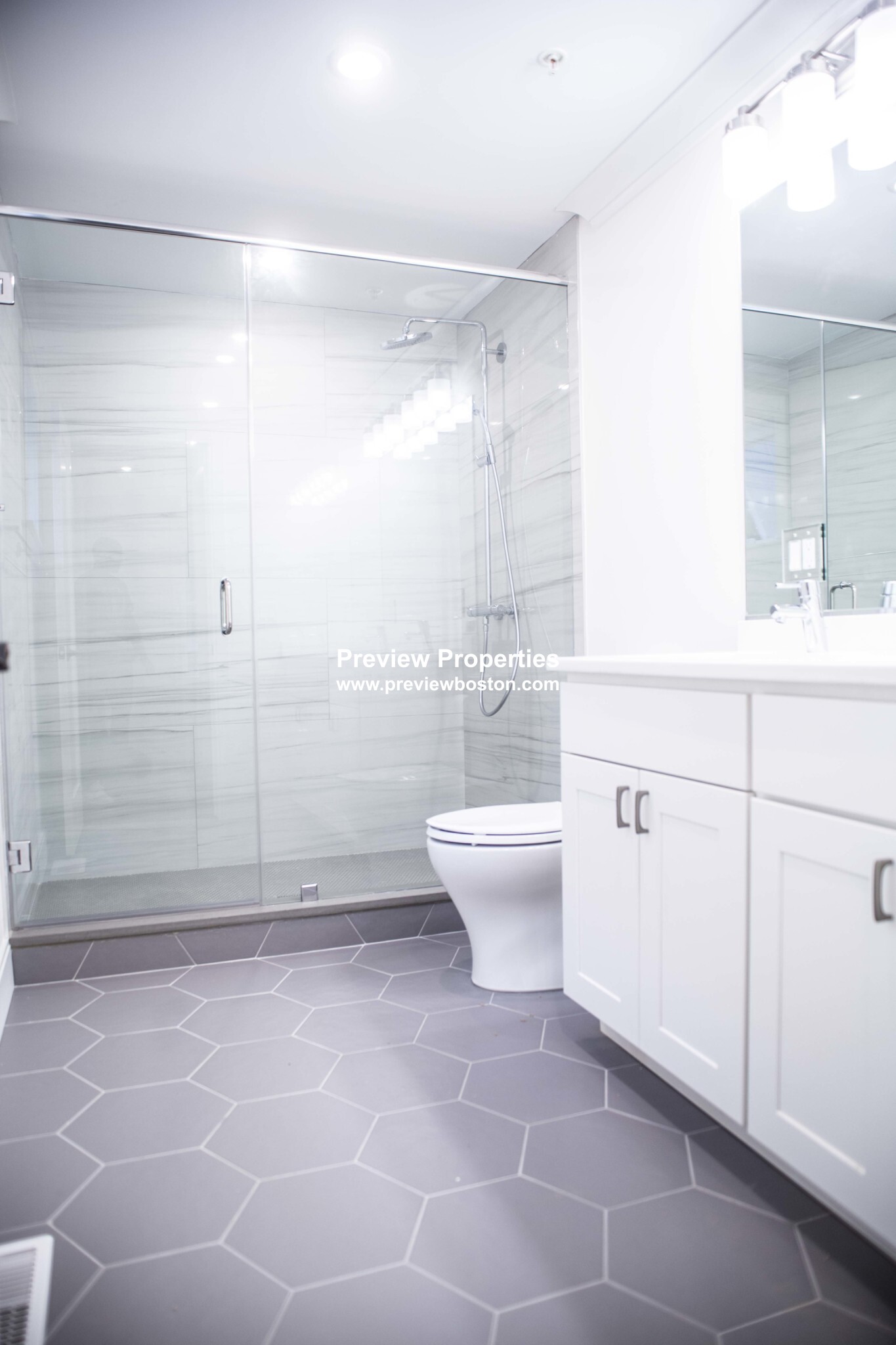 3 bed, 2 bath apartment for rent at 53 Quint Ave Unit 1P, Allston — photo 8 of 11