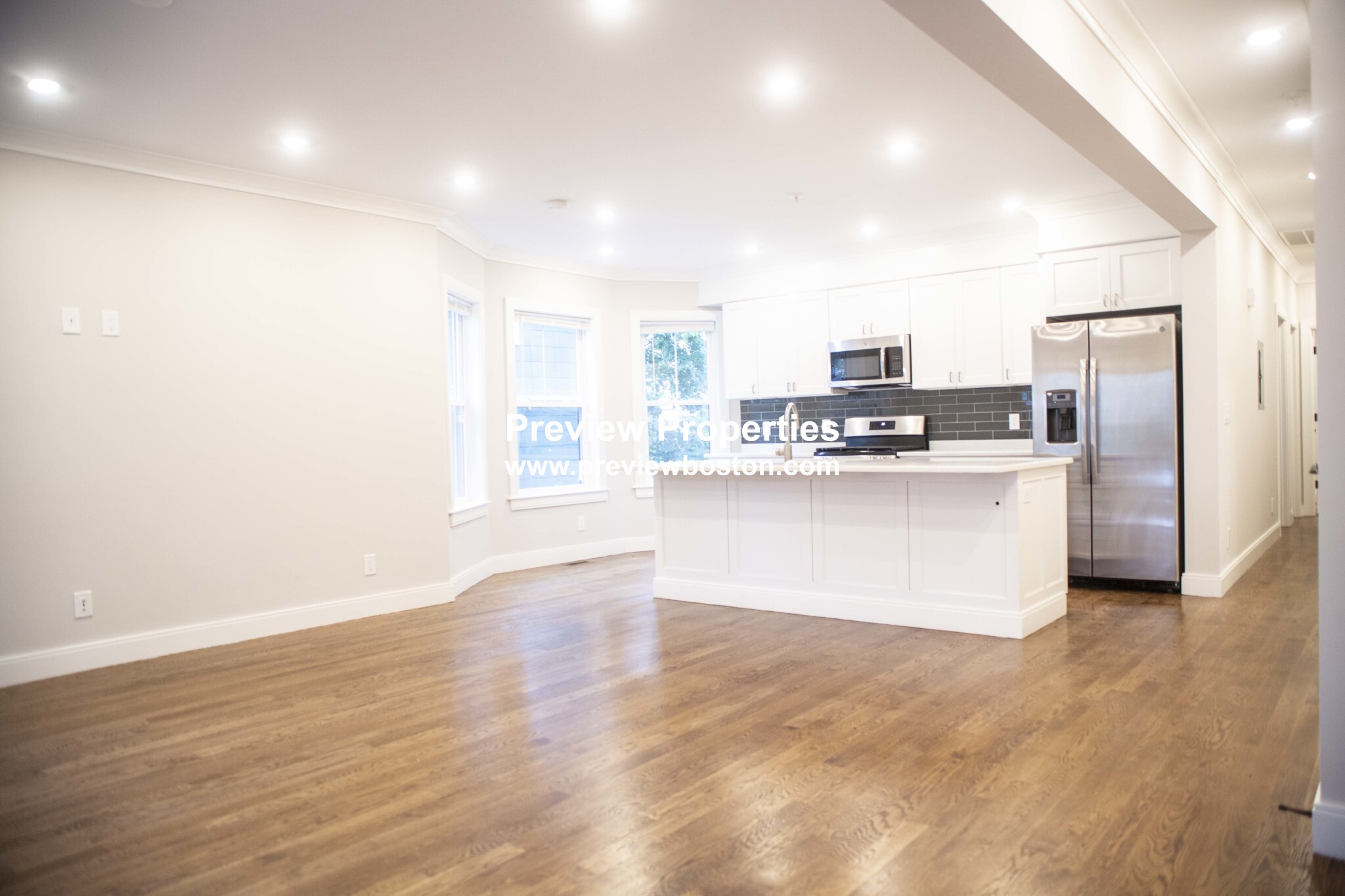 3 bed, 2 bath apartment for rent at 53 Quint Ave Unit 1P, Allston — photo 3 of 11