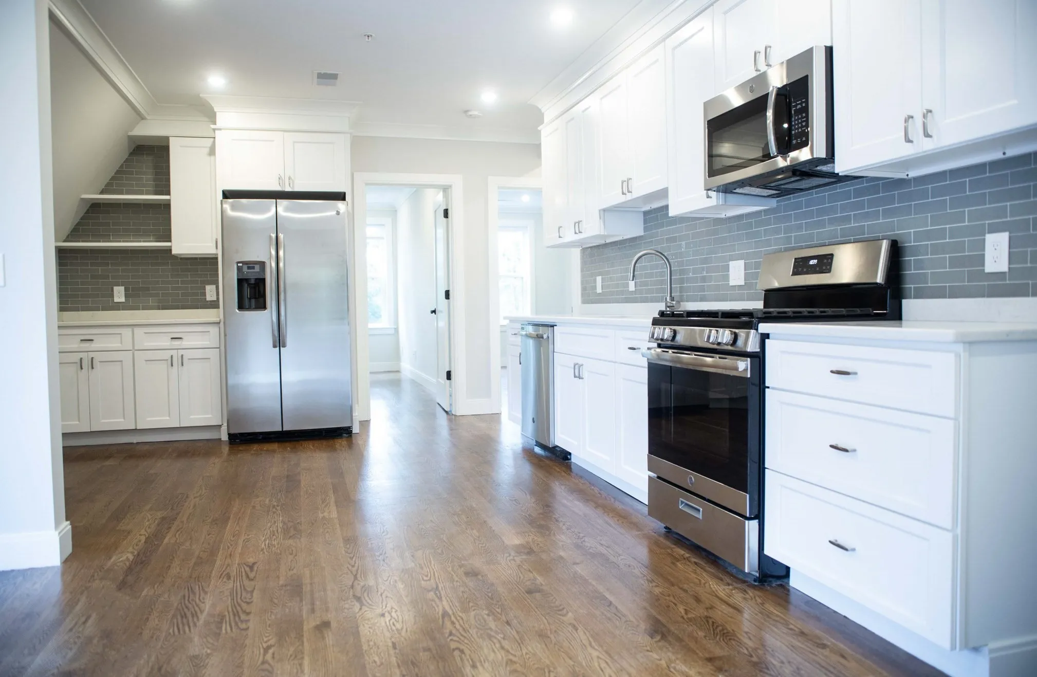 4 bed, 2 bath apartment for rent at 53 Quint Ave Unit 3, Brighton — photo 3 of 16