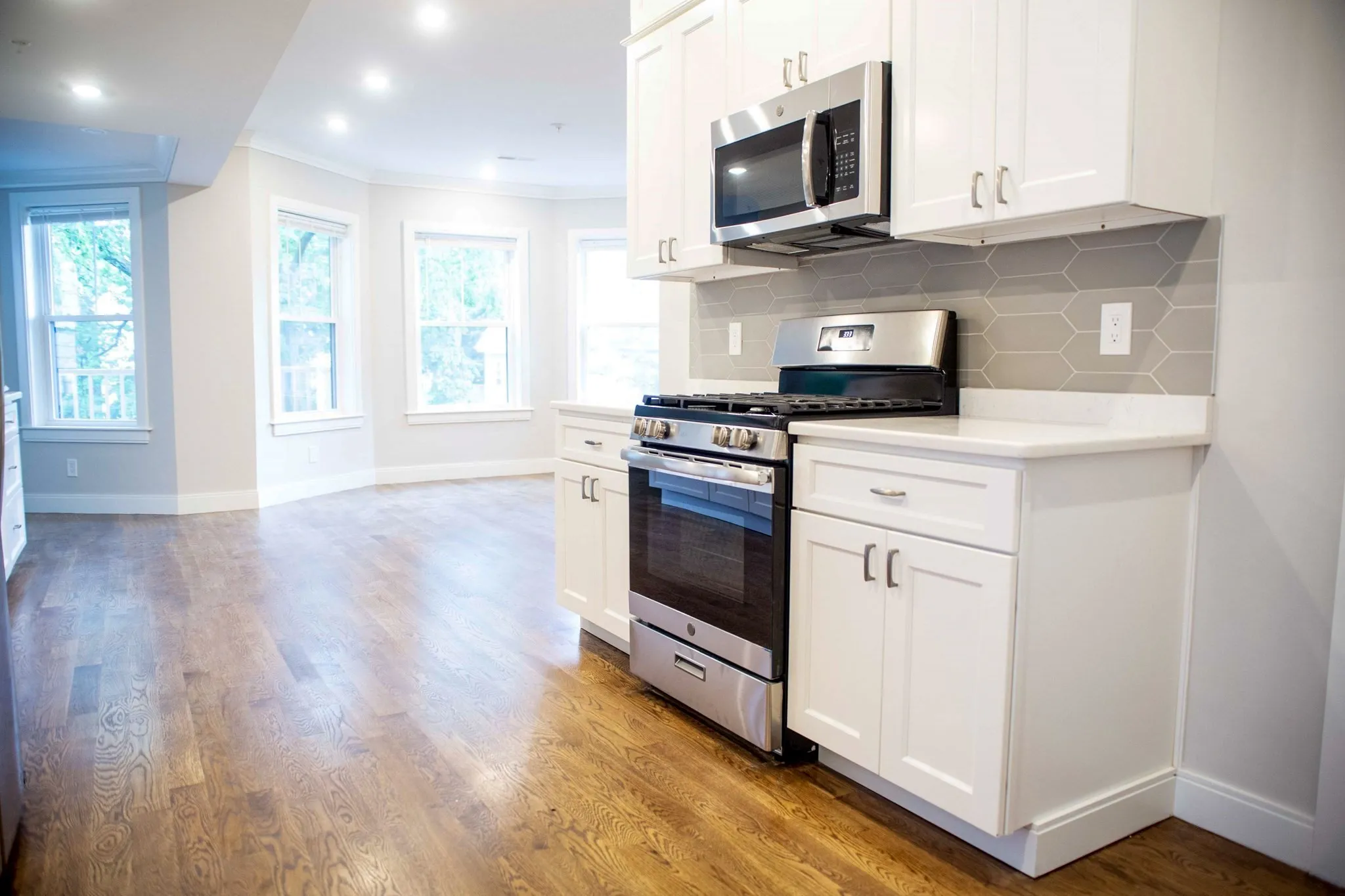 4 bed, 2 bath apartment for rent at 53 Quint Ave Unit 3, Brighton — photo 15 of 16