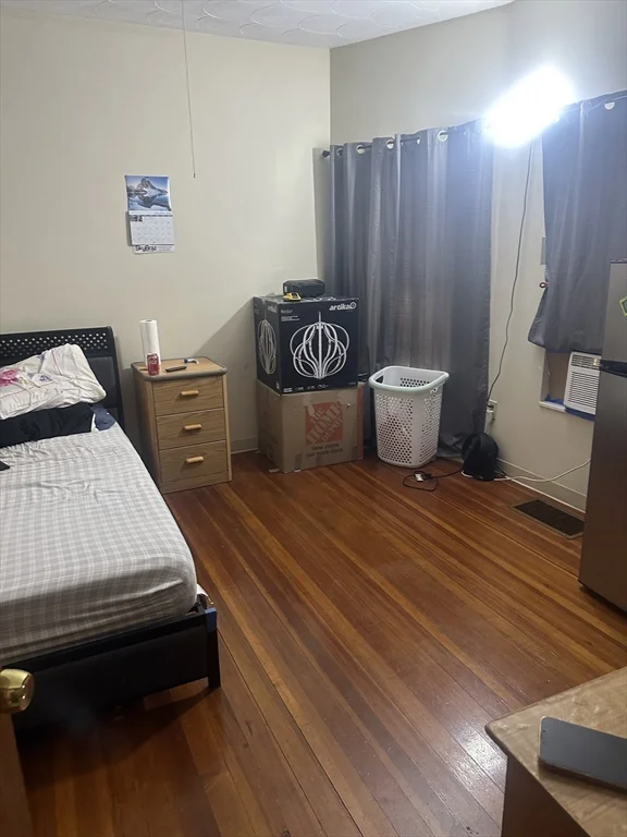 3 bed, 1 bath apartment for rent at 53 Rogers Ave Unit 1, Ball Square — photo 6 of 19