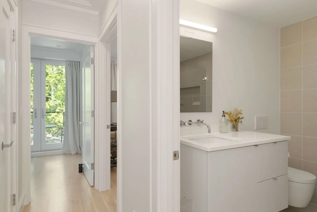 2 bed, 1 bath apartment for rent at 53 Rutland Sq Unit 2, South End — photo 7 of 14