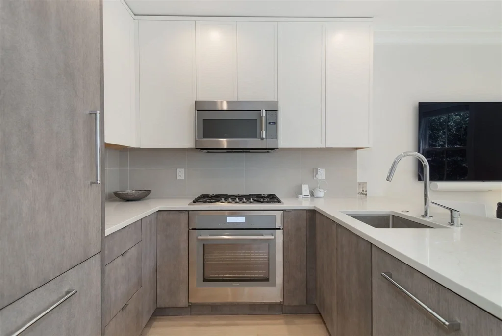 2 bed, 1 bath apartment for rent at 53 Rutland Sq Unit 2, South End — photo 6 of 14