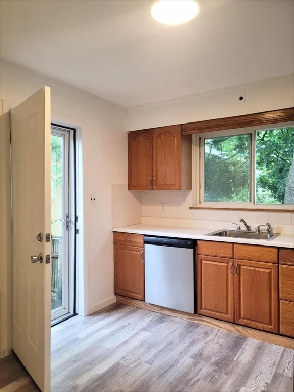 1 bed, 1 bath apartment for rent at 53 Sacramento Unit 2, Baldwin — photo 3 of 15