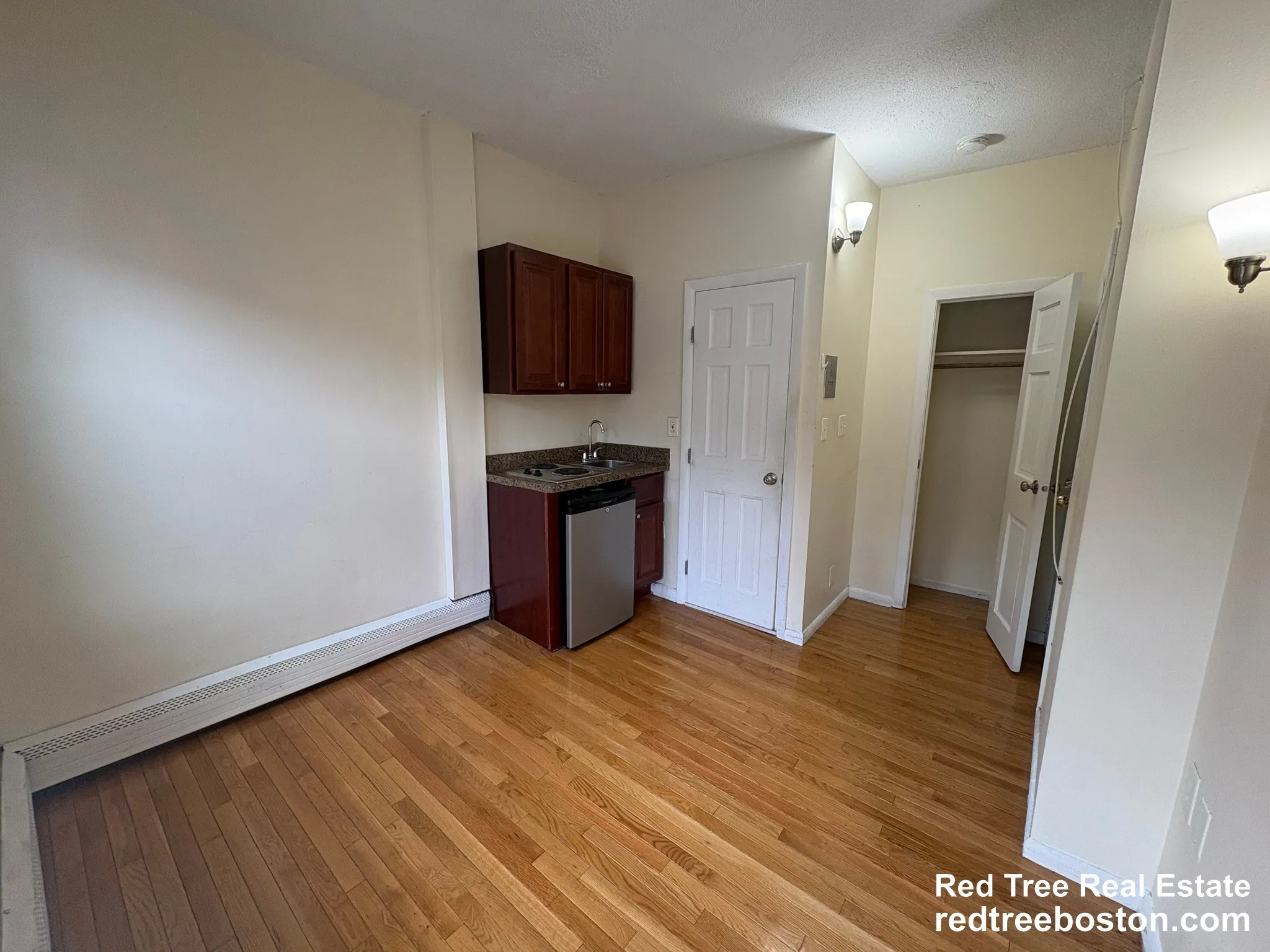 Studio bed, 1 bath apartment for rent at 53 South Huntington Ave Unit 201, Jamaica Plain — photo 3 of 5