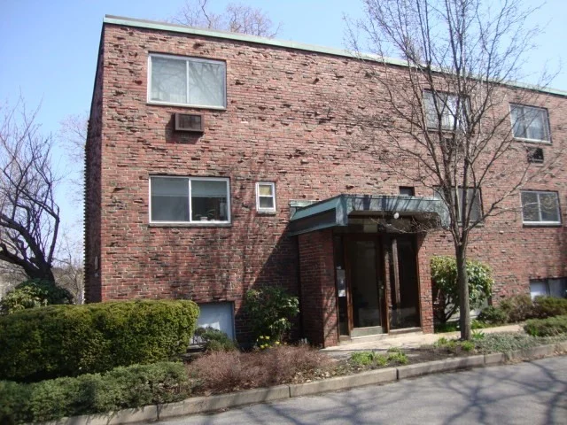 1 bed, 1 bath apartment for rent at 53 St Paul Unit 3, Coolidge Corner — photo 1 of 9