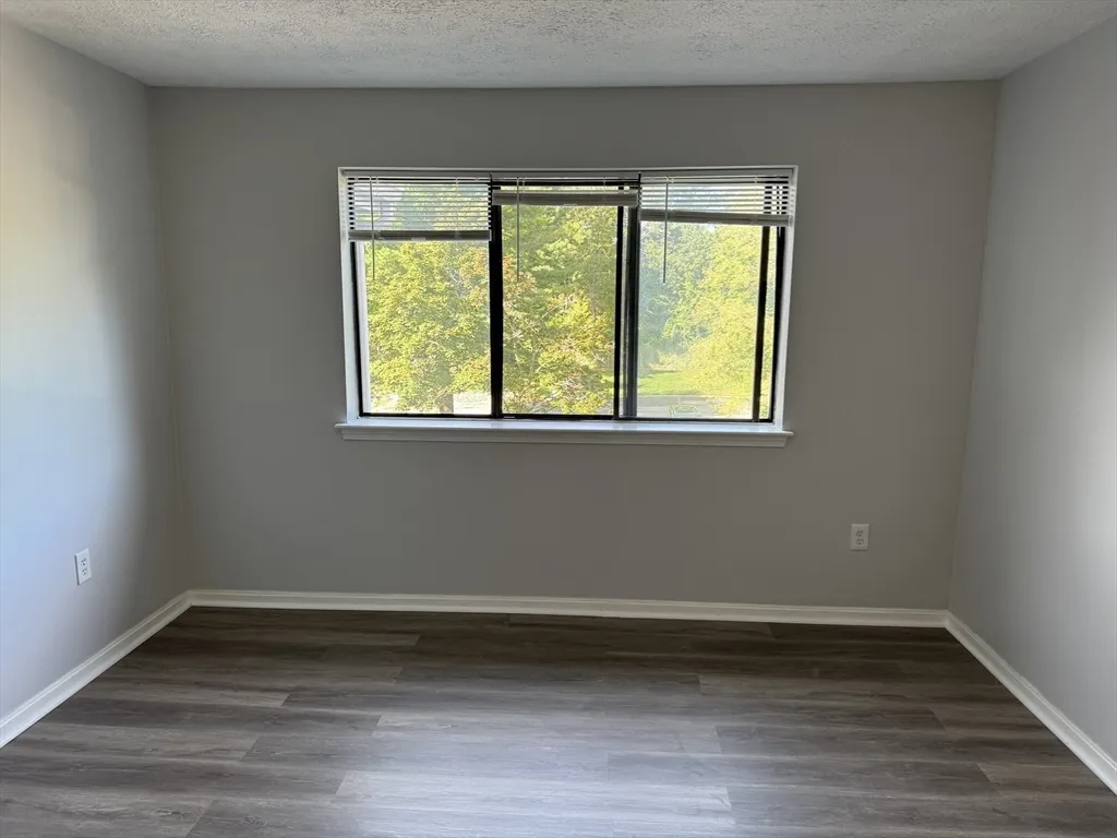 2 bed, 1 bath apartment for rent at 53 Steeplechase Ct Unit 53, Zip 01832 — photo 20 of 21