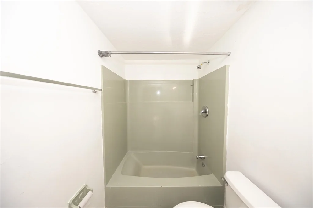 2 bed, 1 bath apartment for rent at 53 Swanson Ct Unit 11C, Boxborough — photo 19 of 31