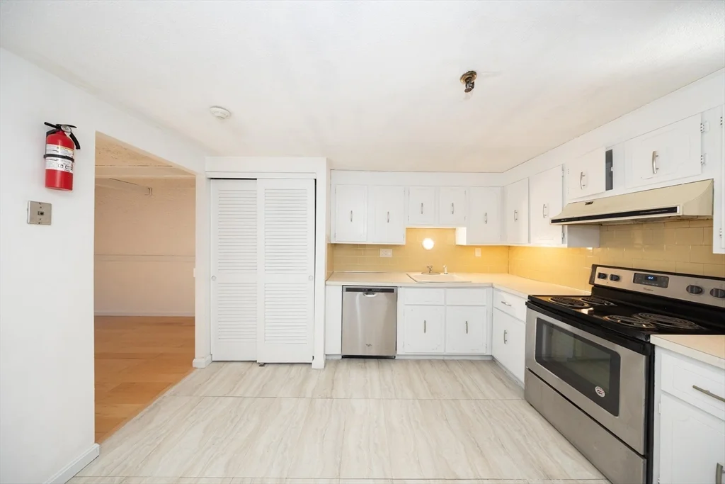 2 bed, 1 bath apartment for rent at 53 Swanson Ct Unit 11C, Boxborough — photo 8 of 31