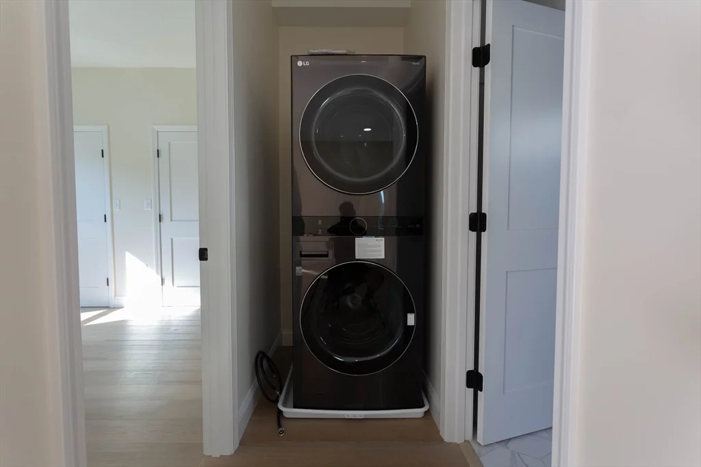 1 bed, 1 bath apartment for rent at 53 Tapley Ave Unit 2, Revere — photo 7 of 10