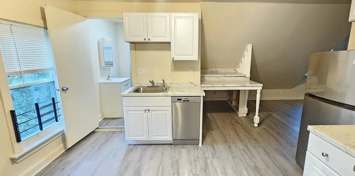 2 bed, 1 bath apartment for rent at 53 Taylor Ave Unit 3, Brockton — photo 3 of 12