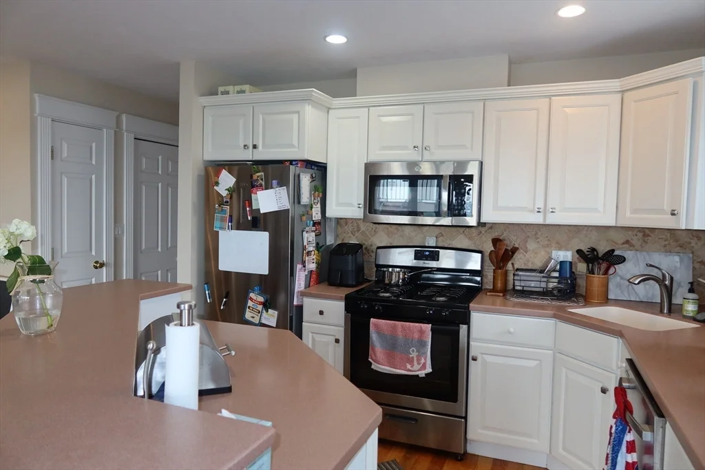 2 bed, 2 bath apartment for rent at 53 Thomas Park Unit 9, South Boston — photo 7 of 26