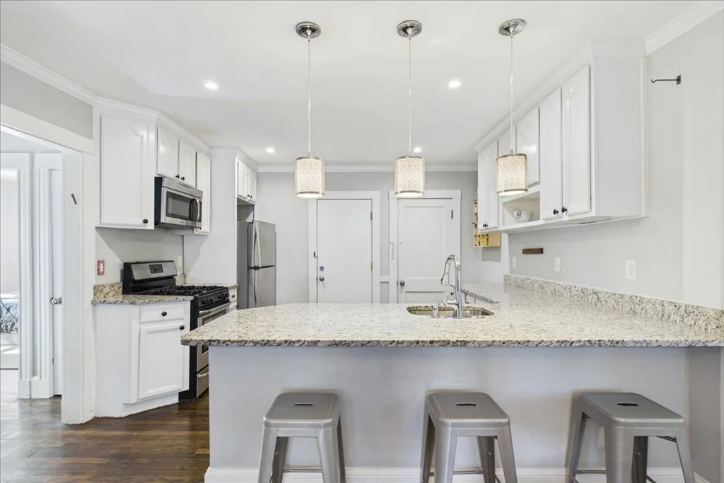 2 bed, 1 bath apartment for rent at 53 Torrey Unit 1, Dorchester — photo 9 of 24