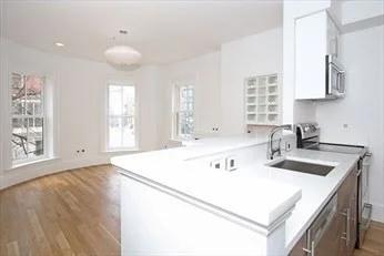 2 bed, 2 bath apartment for rent at 53 Union Park Unit 1, South End — photo 5 of 14
