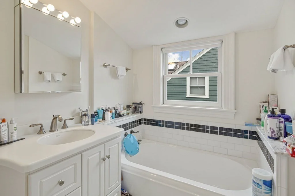 3 bed, 2 bath apartment for rent at 53 Upland Rd Unit 53, Avon Hill — photo 18 of 22