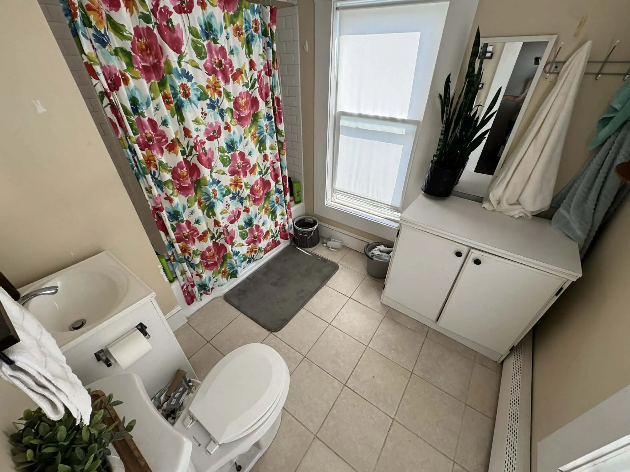 3 bed, 1 bath apartment for rent at 53 West Seventh St Unit 2, South Boston — photo 4 of 10