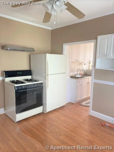 3 bed, 1 bath apartment for rent at 53 Winchester St Unit 2, Tufts — photo 3 of 13