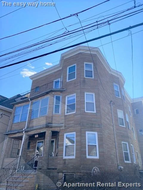 3 bed, 1 bath apartment for rent at 53 Winchester St Unit 2, Tufts — photo 13 of 13