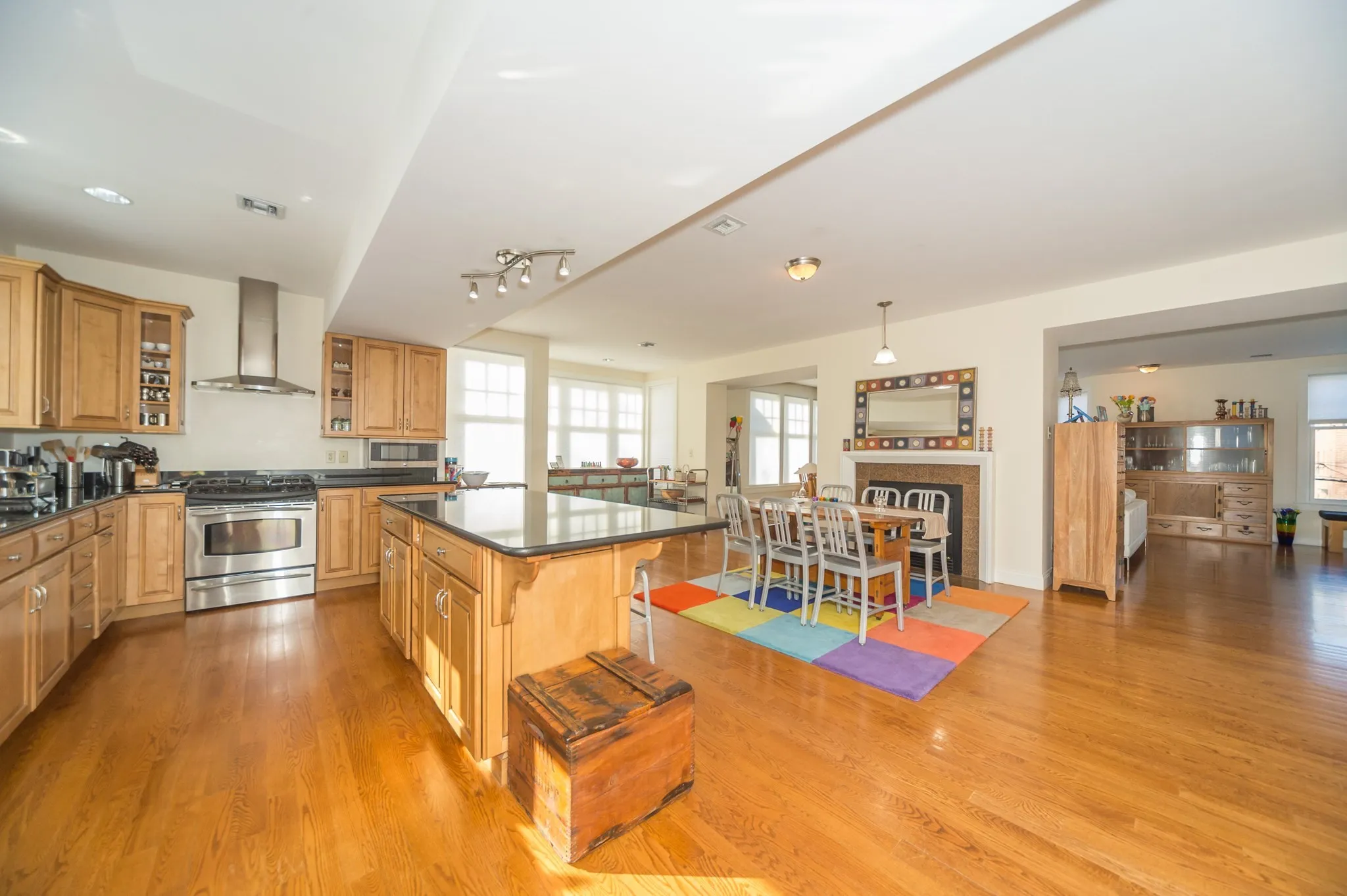 3 bed, 2.5 bath apartment for rent at 53 Winslow Rd Unit A, North Brookline — photo 6 of 9