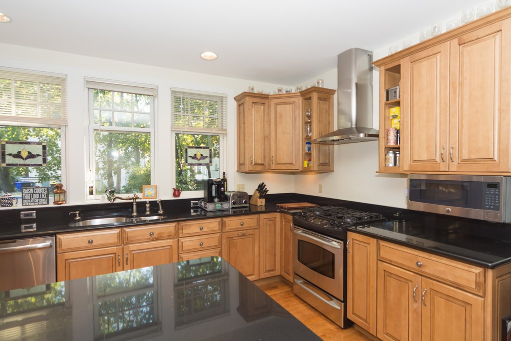 3 bed, 2.5 bath apartment for rent at 53 Winslow Rd Unit B, North Brookline