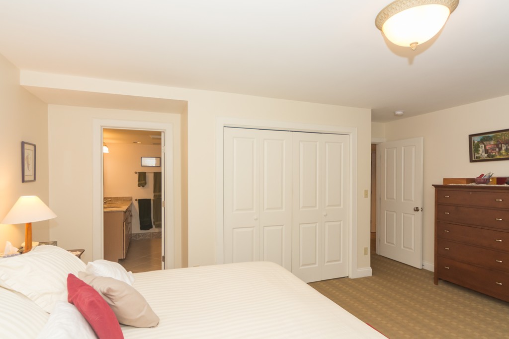 3 bed, 2.5 bath apartment for rent at 53 Winslow Rd Unit B, North Brookline — photo 5 of 11