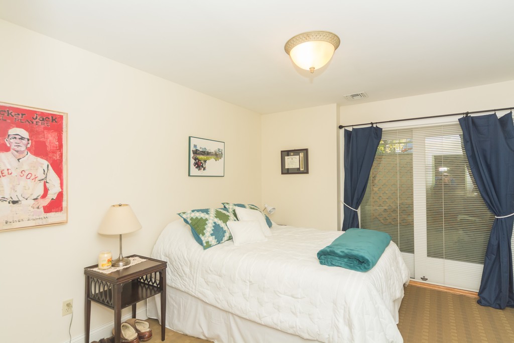 3 bed, 2.5 bath apartment for rent at 53 Winslow Rd Unit B, North Brookline — photo 8 of 11