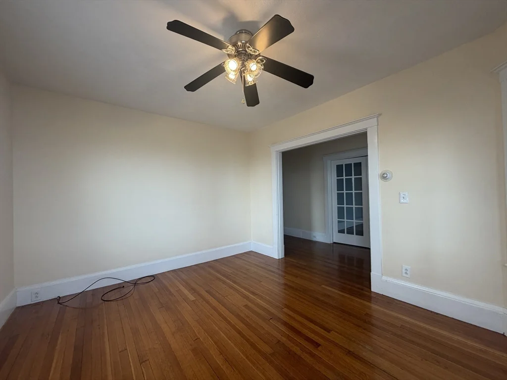 2 bed, 1 bath apartment for rent at 53 Winthrop Shore Dr Unit 1, Winthrop — photo 10 of 17
