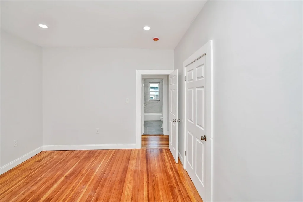 3 bed, 1 bath apartment for rent at 53 Woodford St Unit 1, Dorchester — photo 6 of 6