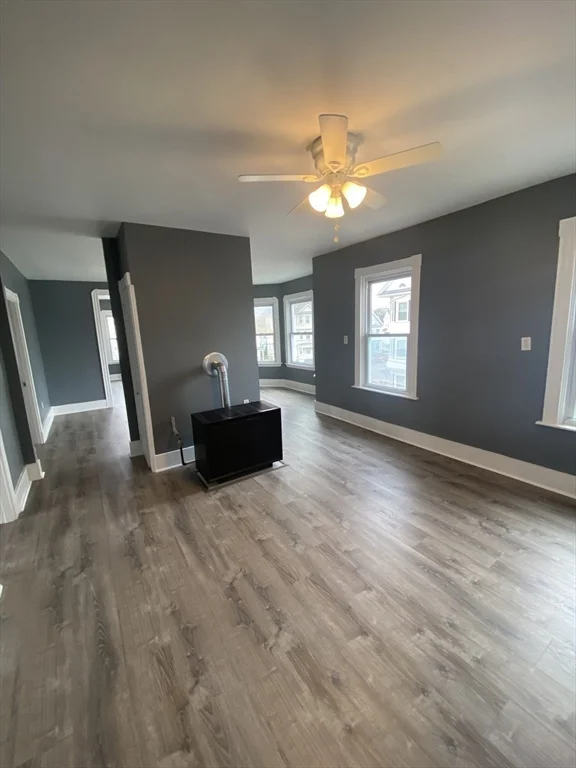 3 bed, 1 bath apartment for rent at 530 Bolton St Unit 3, West — photo 7 of 18